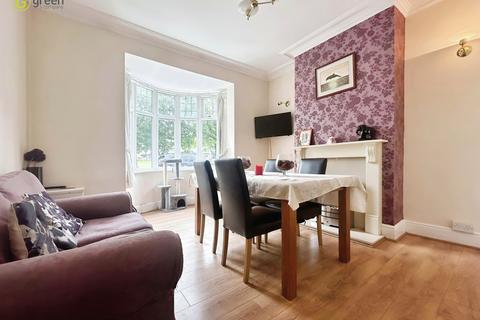 3 bedroom end of terrace house for sale, The Green, Birmingham B36