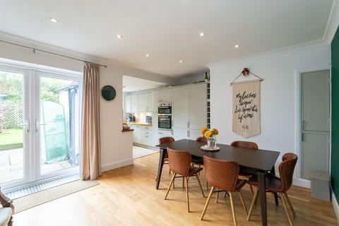 23 Myrtle Road, Dorking, RH4 1DQ