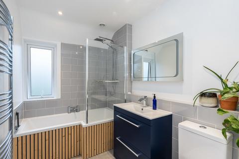 23 Myrtle Road, Dorking, RH4 1DQ