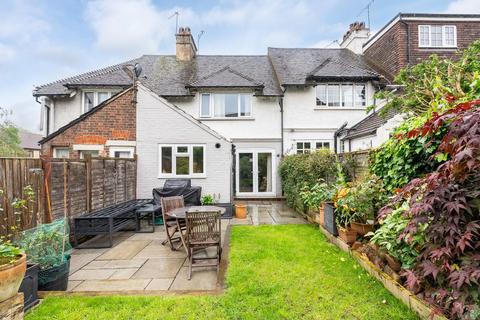 23 Myrtle Road, Dorking, RH4 1DQ
