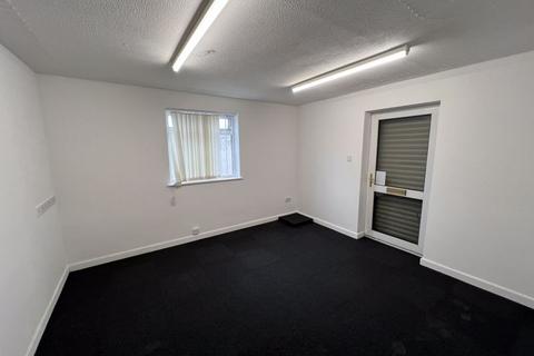 Property to rent, Unit 38 Vale Business Park, Llandow, Cowbridge, CF71 7PF