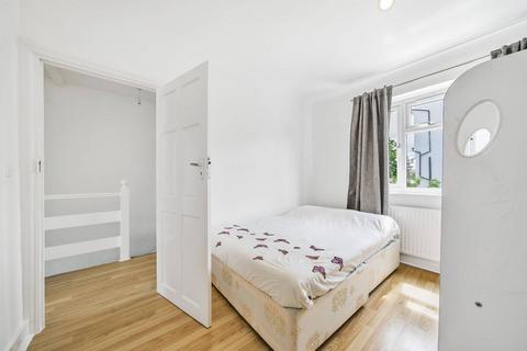 3 bedroom terraced house for sale, Seely Road, Tooting, London, SW17