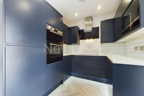 10 Fleming Road, Bishopton, PA7 5HW