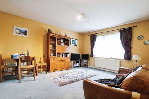 1 bedroom flat for sale, Albany Park, Colnbrook