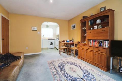 1 bedroom flat for sale, Albany Park, Colnbrook