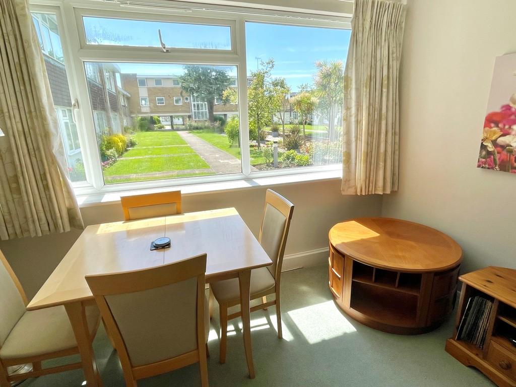16 Bramber Square Dining View