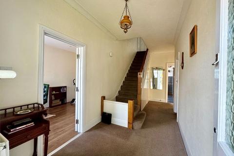 5 bedroom semi-detached house for sale, Harwood Avenue, Bromley