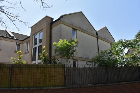 2 bedroom end of terrace house to rent, New Bristol Road, Weston-super-Mare BS22