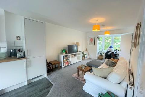 2 bedroom apartment to rent, Humberstone Road, Cambridge CB4