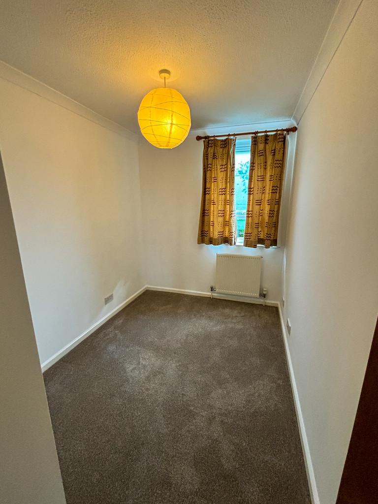Bedroom 2 (1)