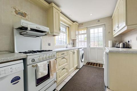 26 Aldridge Road, Streetly, Sutton Coldfield, B74 3TT