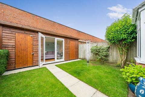 3 bedroom semi-detached house for sale, White Horse Crescent, Grove
