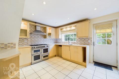 4 bedroom townhouse for sale, Orchard Close, Eye