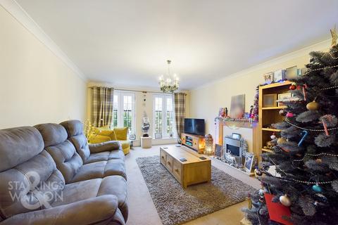 4 bedroom end of terrace house for sale, Orchard Close, Eye