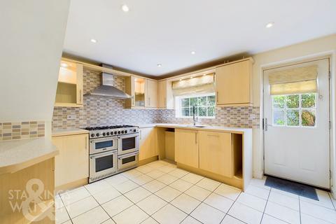 4 bedroom end of terrace house for sale, Orchard Close, Eye