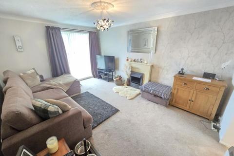 2 bedroom flat for sale, College Road, Ashington