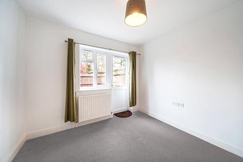 1 bedroom apartment to rent, High Path Road, Guildford, Surrey, GU1