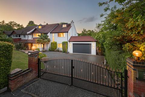 6 bedroom semi-detached house for sale, Furze Lane, Purley CR8