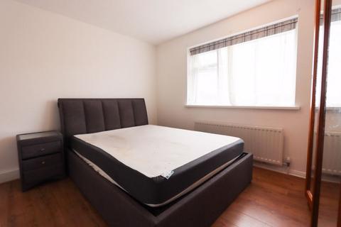 2 bedroom flat to rent, Church Road, Northolt