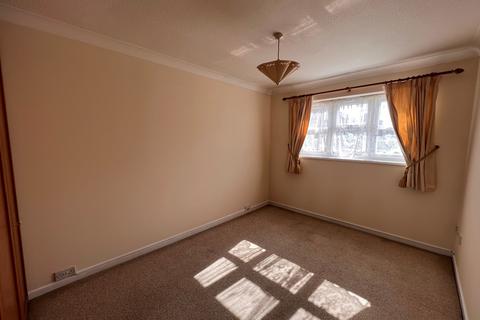 1 bedroom apartment to rent, Langley Point