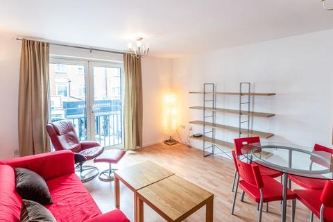 2 bedroom apartment to rent, Regent Street, CV32