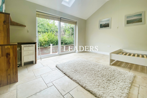5 bedroom detached house to rent, Woodhead Close, Stamford PE9