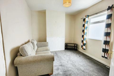 1 bedroom flat to rent, Clare Street, Northampton, NN1 3JG