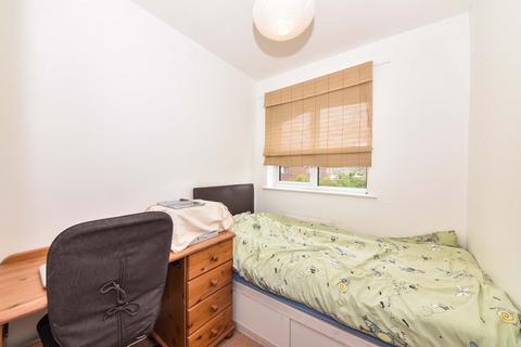 3 bedroom semi-detached house to rent, Arran Road, Stamford, PE9