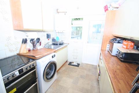 3 bedroom terraced house for sale, Laburnum Walk, Rustington