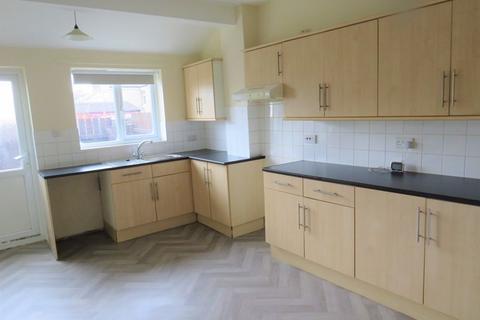 2 bedroom terraced house to rent, Cheapside, Shildon