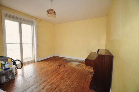 79 Queens Road, New Malden, KT3 6BY