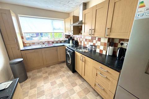 3 bedroom semi-detached house to rent, Church Street, Denby