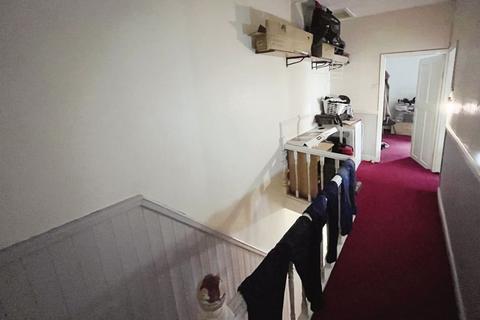 282 Willows Lane, Bolton, BL3 4BT