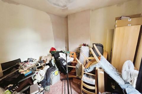 282 Willows Lane, Bolton, BL3 4BT