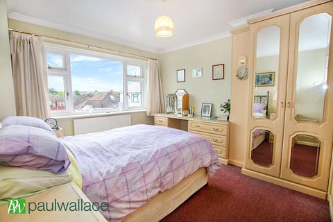 27 Landmead Road, Cheshunt, Waltham Cross, EN8 9HP