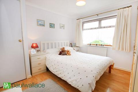 27 Landmead Road, Cheshunt, Waltham Cross, EN8 9HP