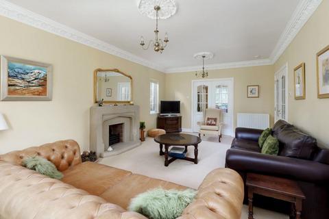 3 Craigerne Crescent, Peebles, EH45 9HW