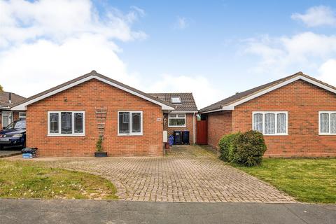 3 bedroom bungalow for sale, Yew Tree Grove, Highley, Bridgnorth, Shropshire, WV16
