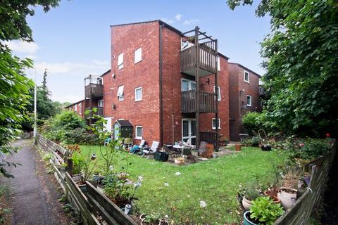 1 bedroom apartment for sale, Maple Road, Hayes