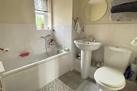 5 Boughton Way, Gloucester, GL4 4PG