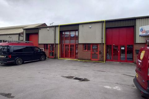 Industrial unit to rent, Calder Vale Road, Wakefield