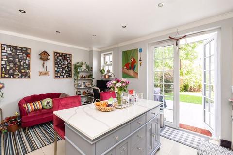 undefined, Lewiston Close, Worcester Park, KT4