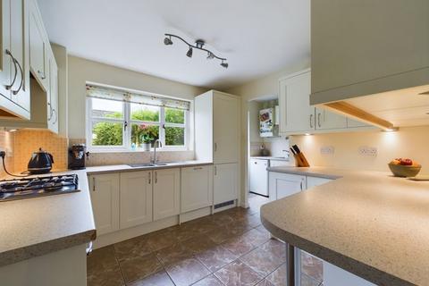 4 bedroom detached house for sale, Court View, Stonehouse