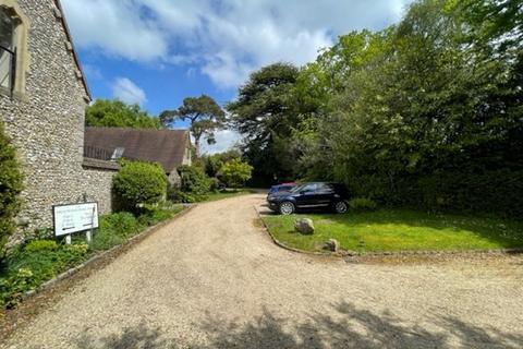 2 bedroom flat for sale, Wycombe Road, Great Missenden HP16