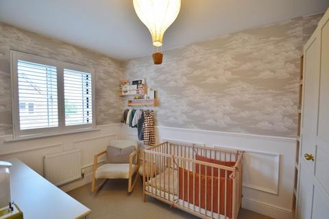 8 Bishops Way, Worminghall, Aylesbury, HP18 9GG