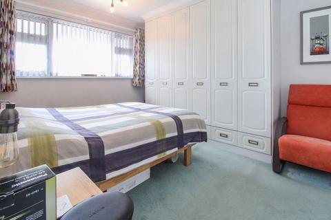 130 Brookfield Road, Bedford, MK41 9LL