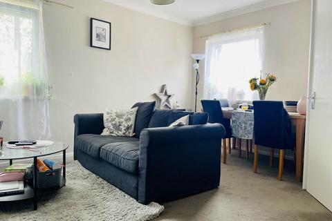 1 bedroom flat for sale, Newhall Green, Leeds,