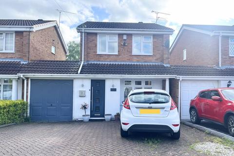 3 bedroom detached house for sale, Cheyne Walk, Brierley Hill DY5