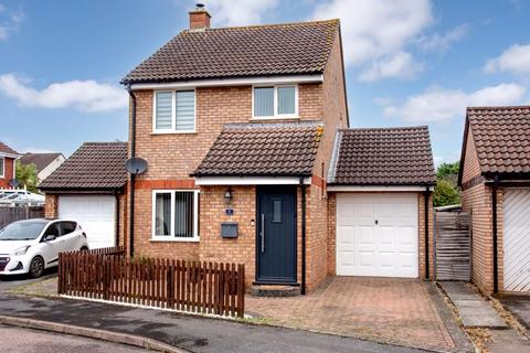 3 bedroom detached house for sale, Lynor Close, Taunton TA1