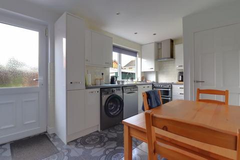 15 Broc Close, Penkridge, Stafford, ST19 5EY
